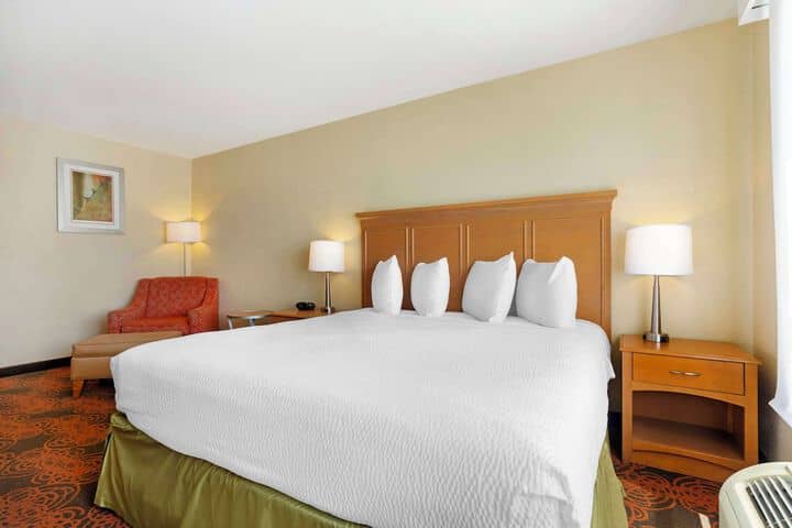 Room 20 of 40